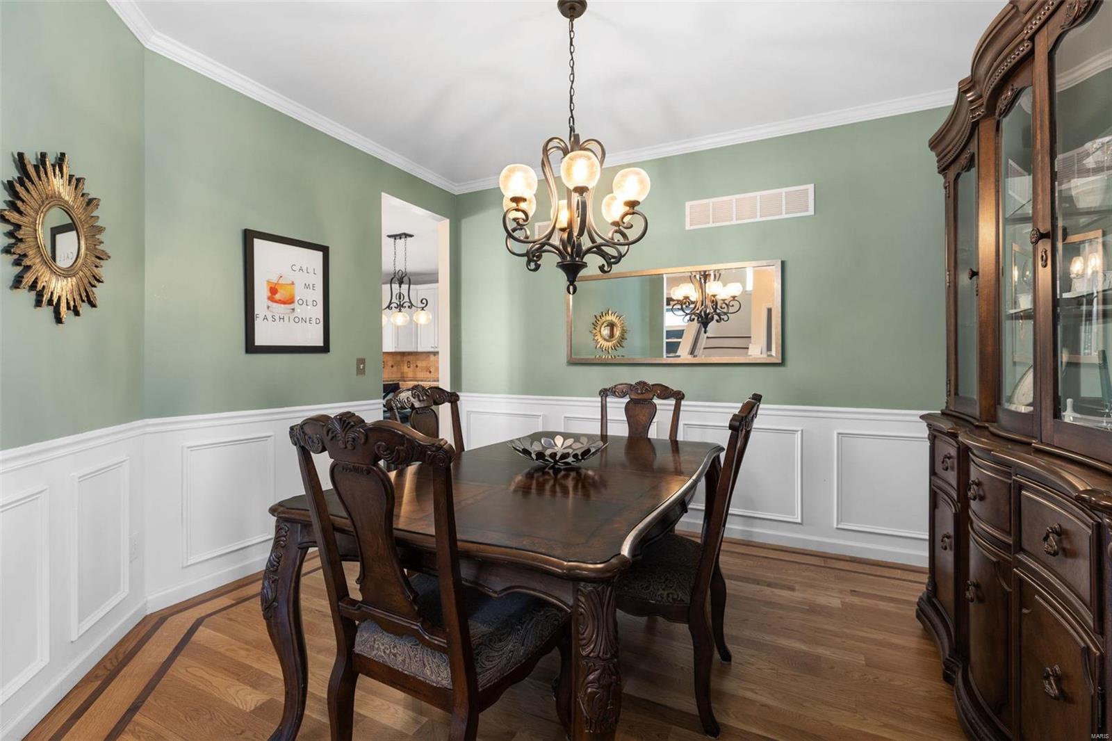 411 W Woodbine Avenue