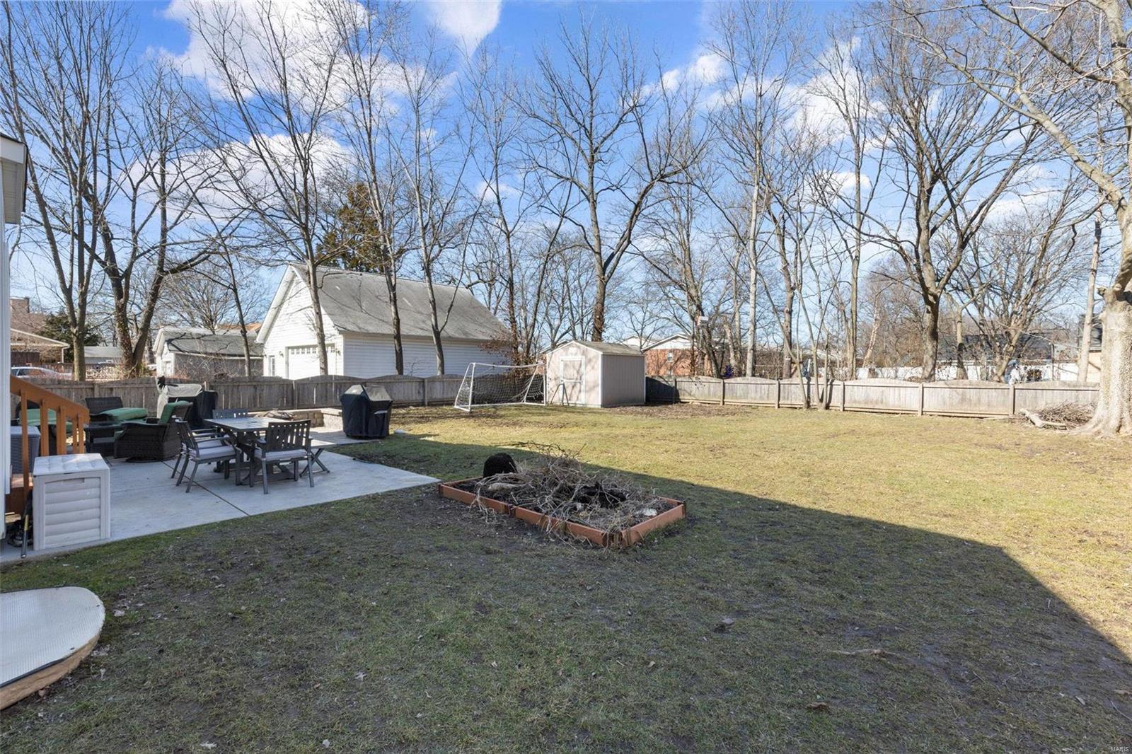 411 W Woodbine Avenue