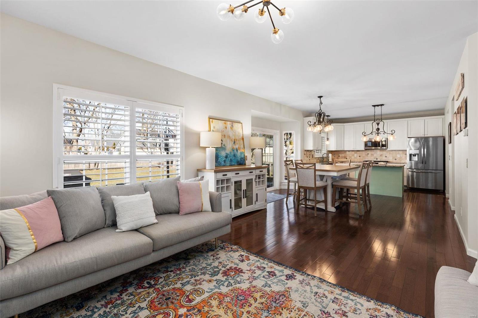 411 W Woodbine Avenue