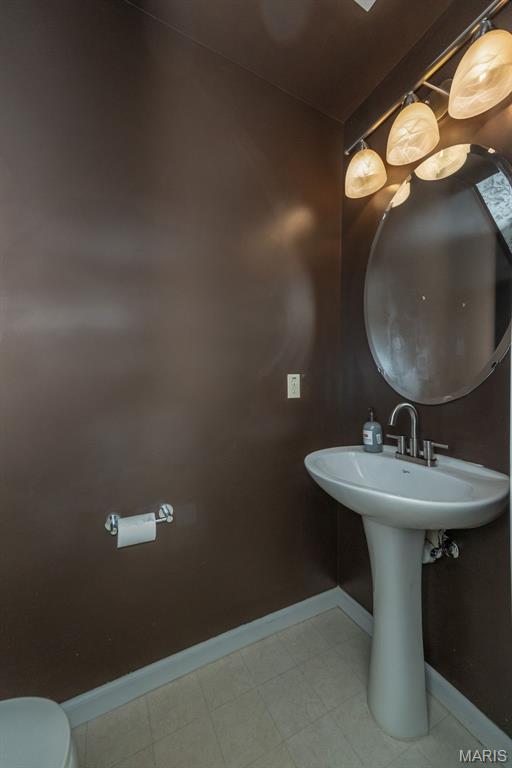 4832 Heritage Heights Circle