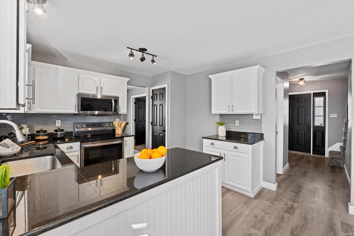 2568 Hickory Manor Drive