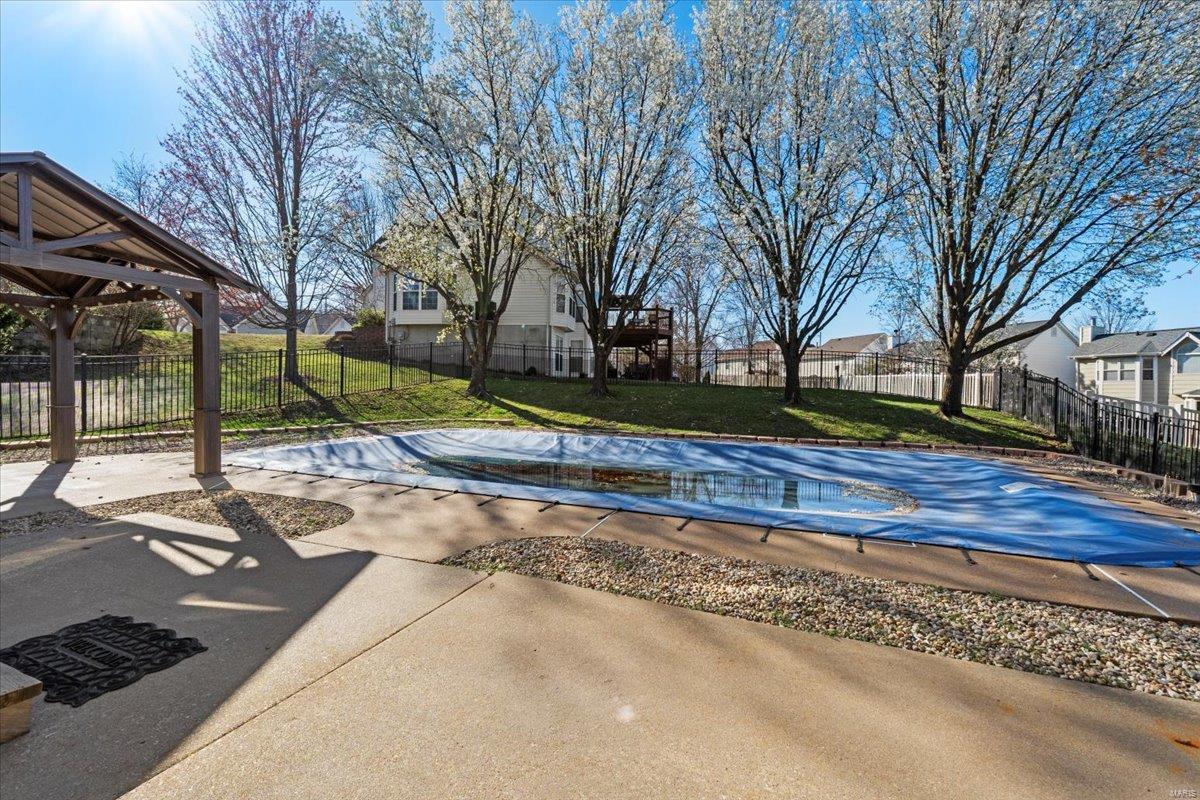 2568 Hickory Manor Drive