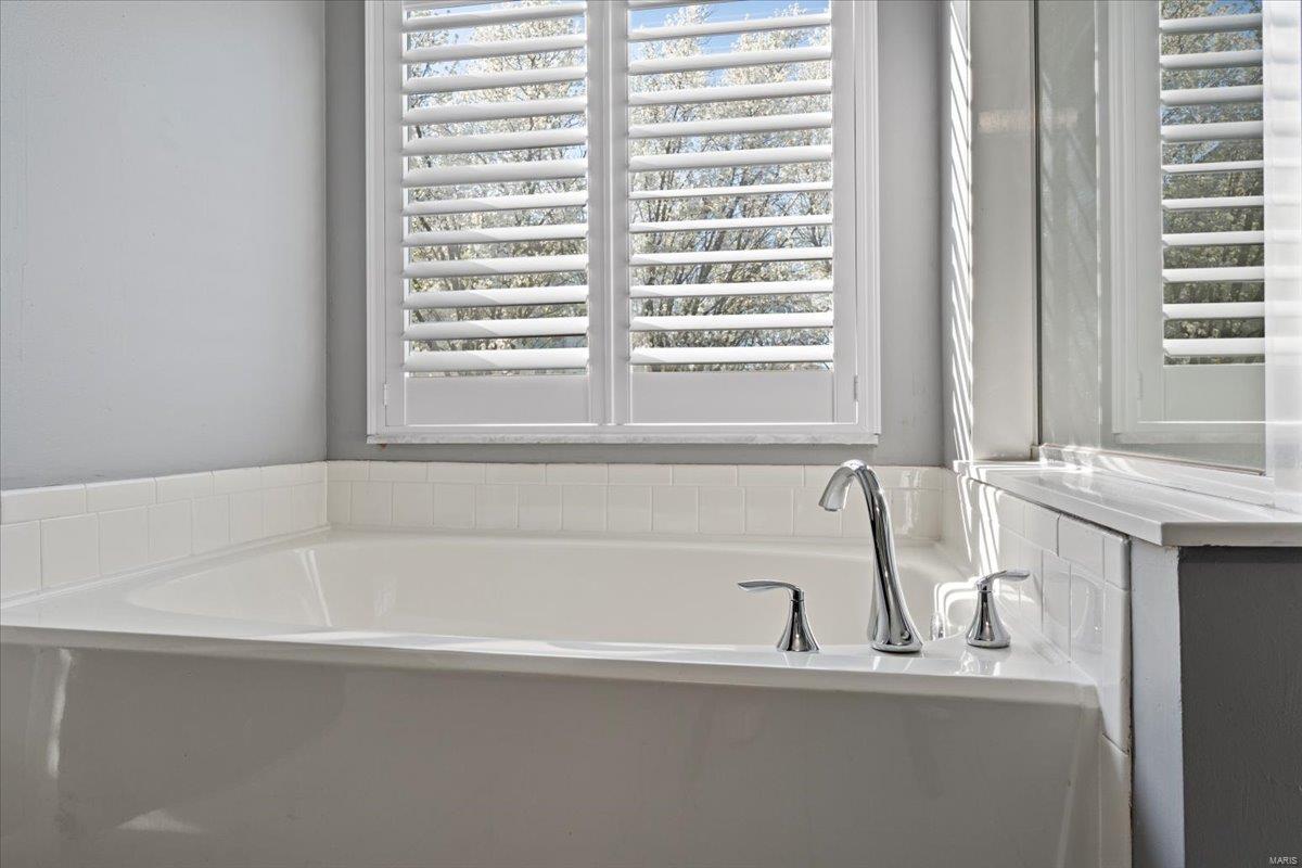 2568 Hickory Manor Drive