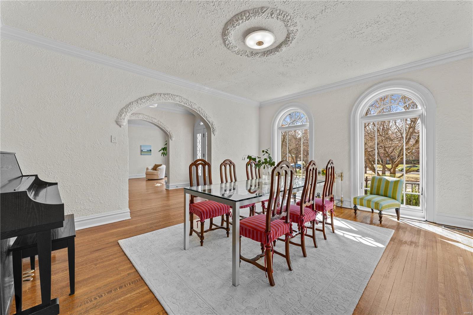 6317 Wydown Boulevard