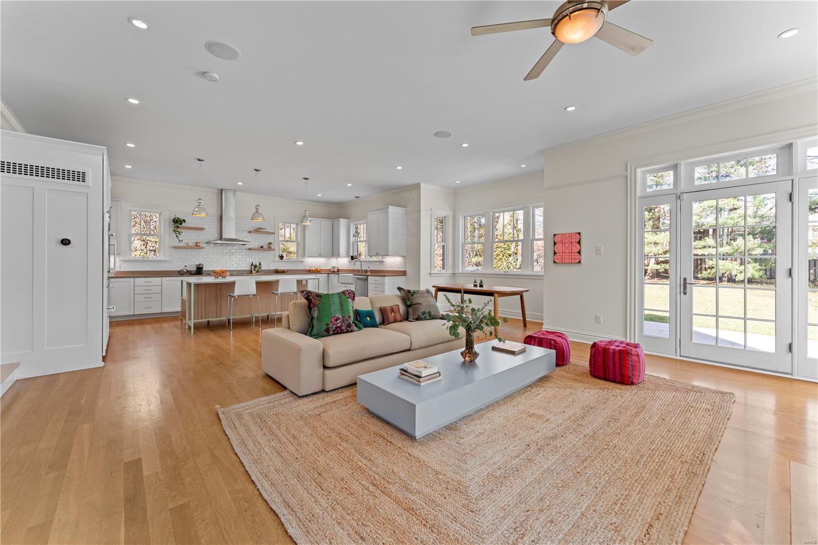 6317 Wydown Boulevard