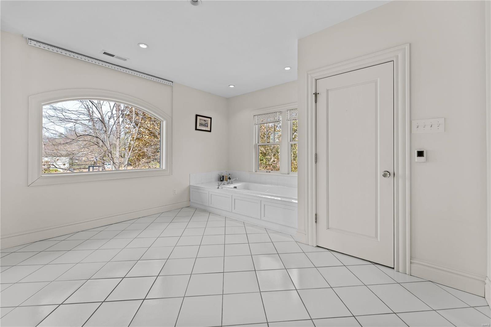 6317 Wydown Boulevard