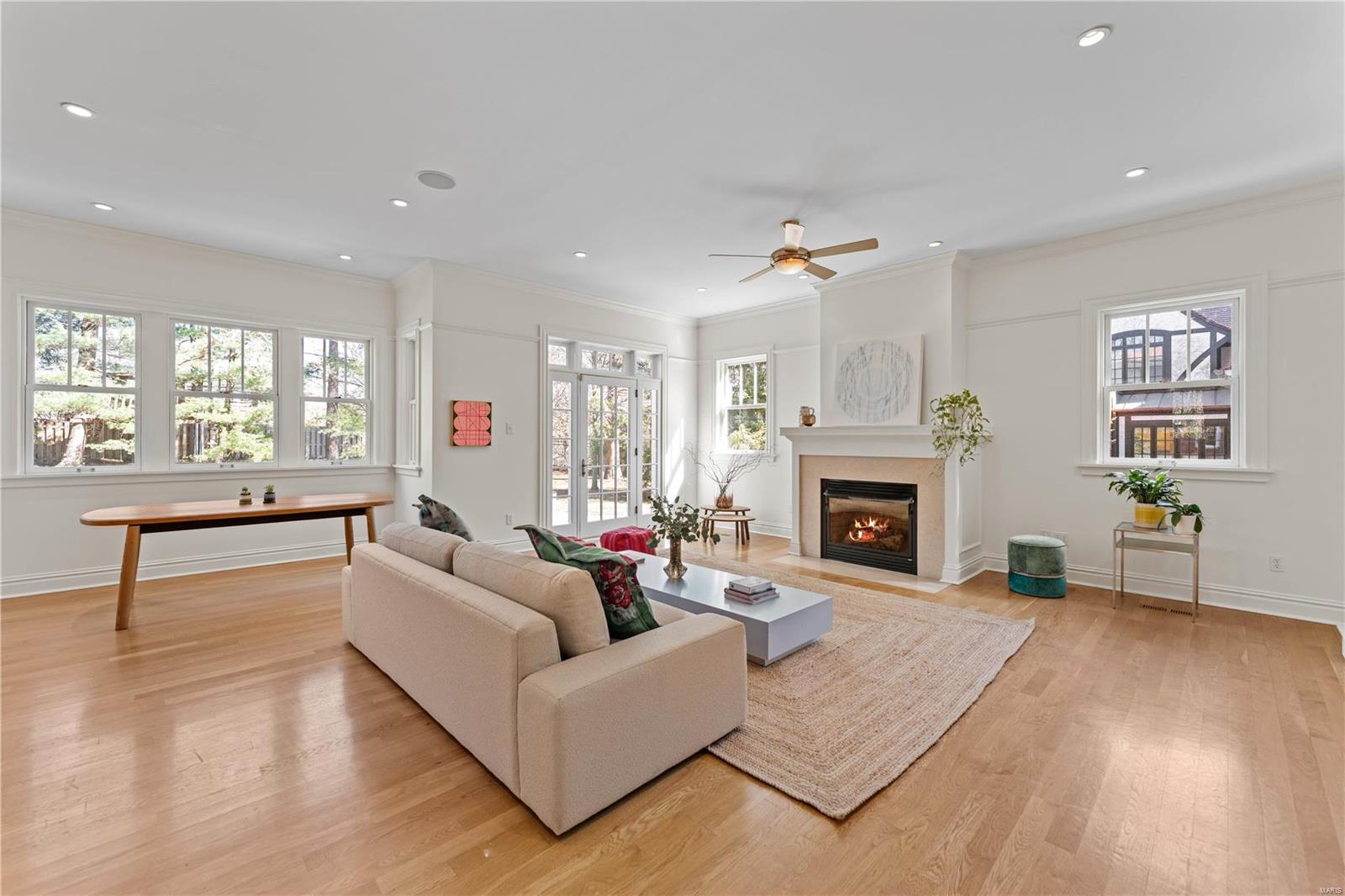 6317 Wydown Boulevard