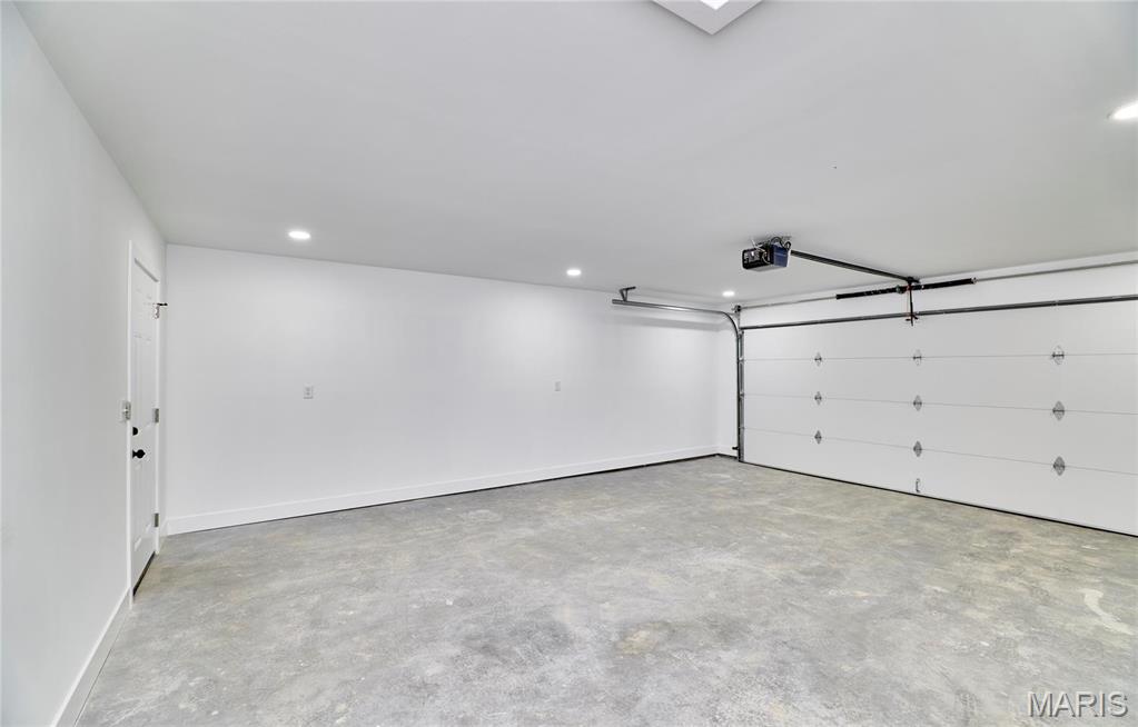 117 North Illinois Street