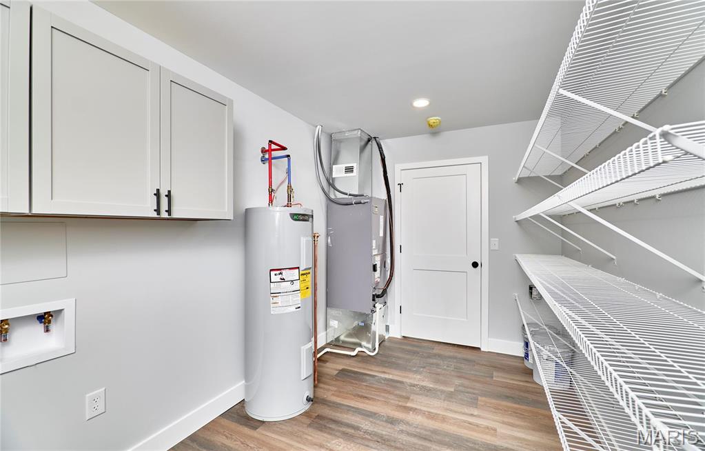 117 North Illinois Street