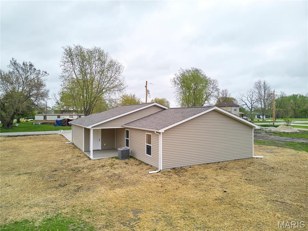 117 North Illinois Street