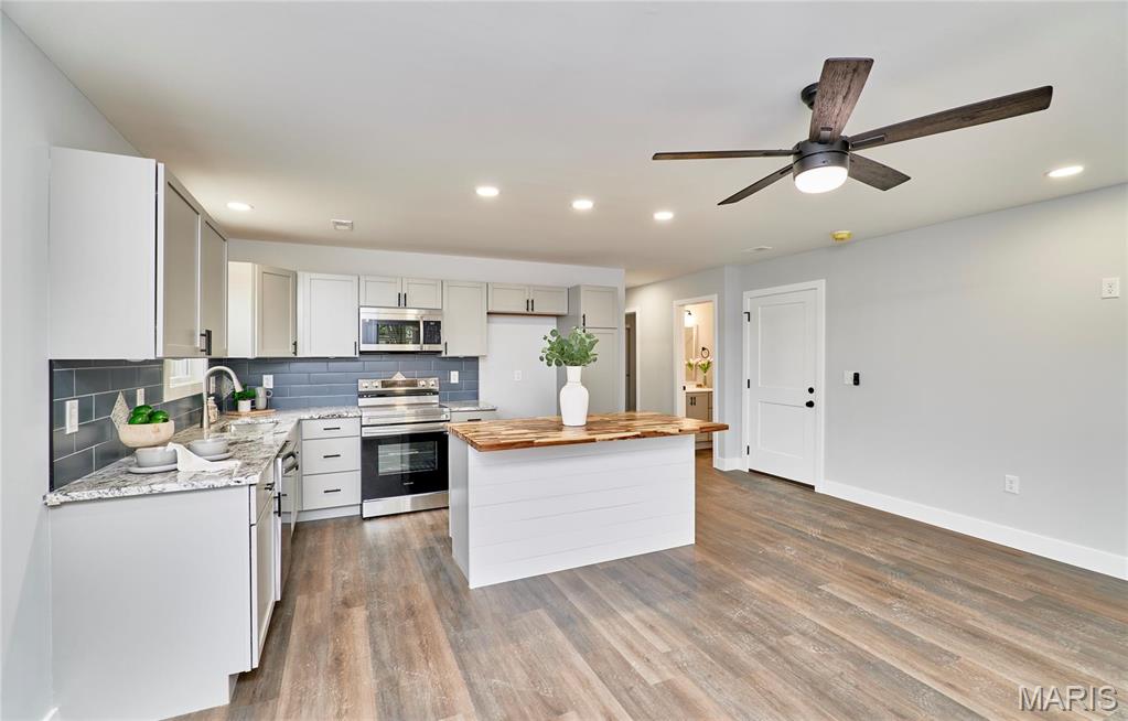 117 North Illinois Street