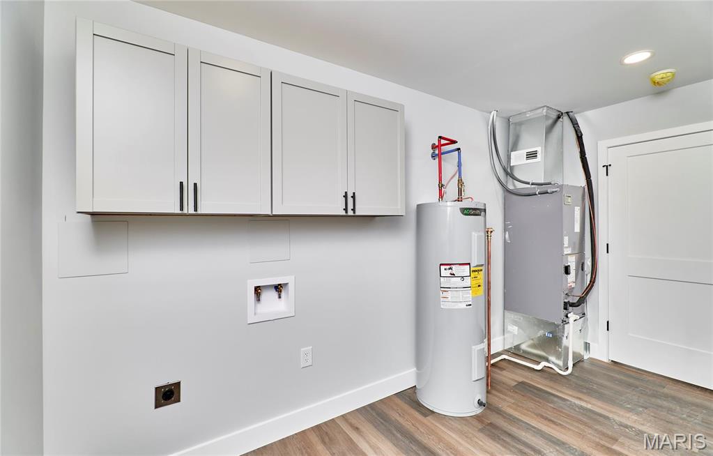 117 North Illinois Street