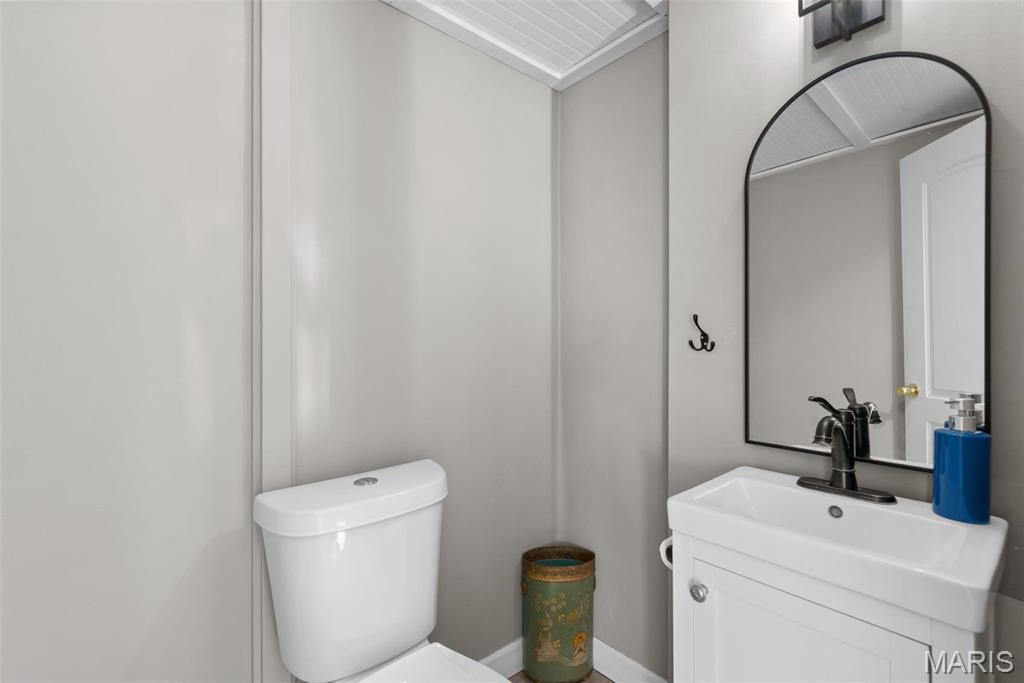 19029 Saint Albans Road