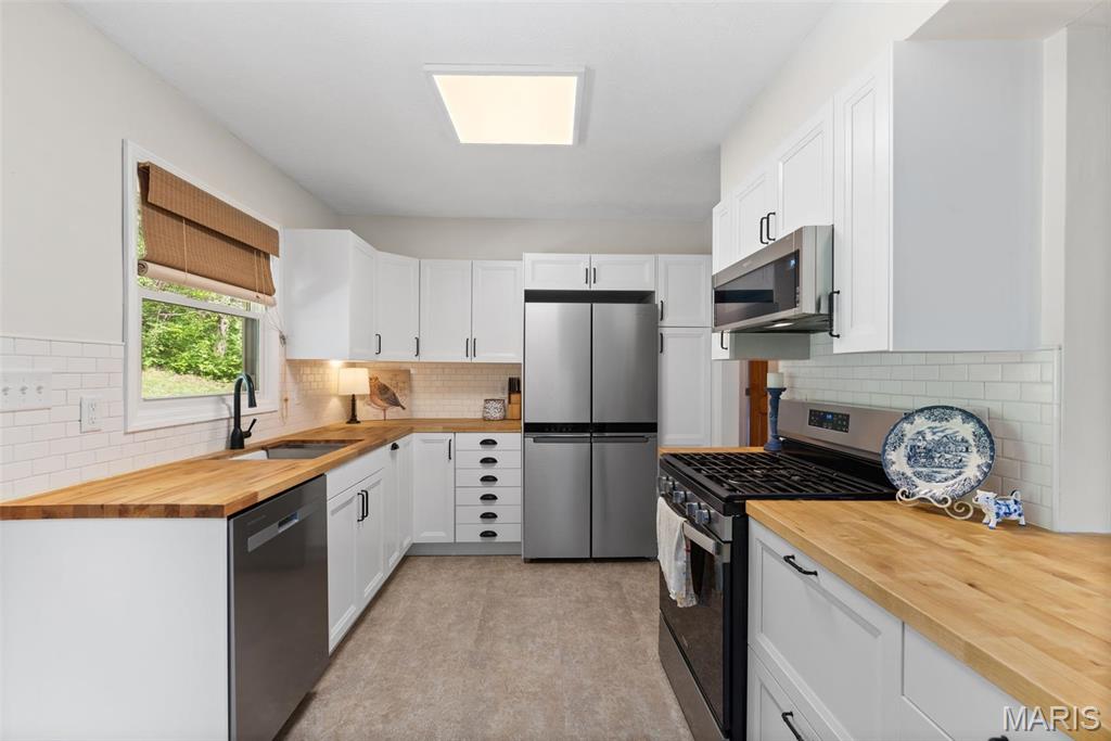 19029 Saint Albans Road