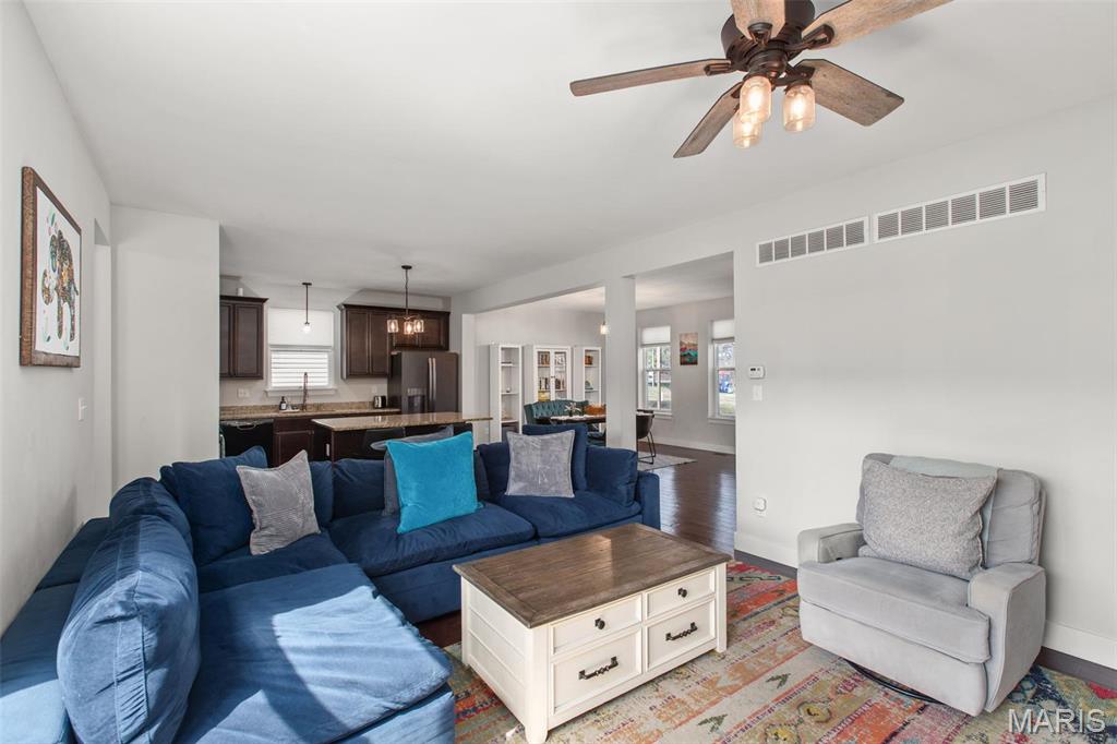 3208 Henrietta Street