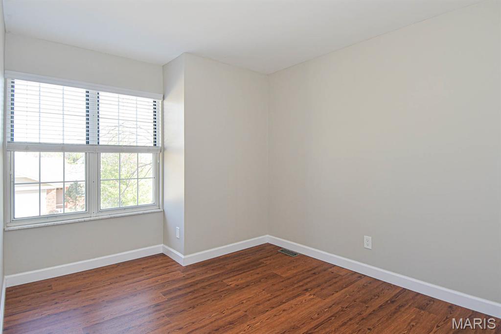 1016 Ridgeway Meadow Drive