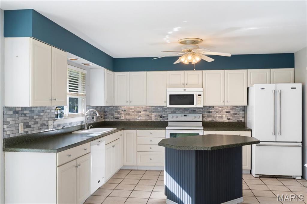 902 Carolyn Jean Drive