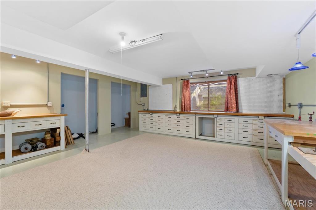 902 Carolyn Jean Drive