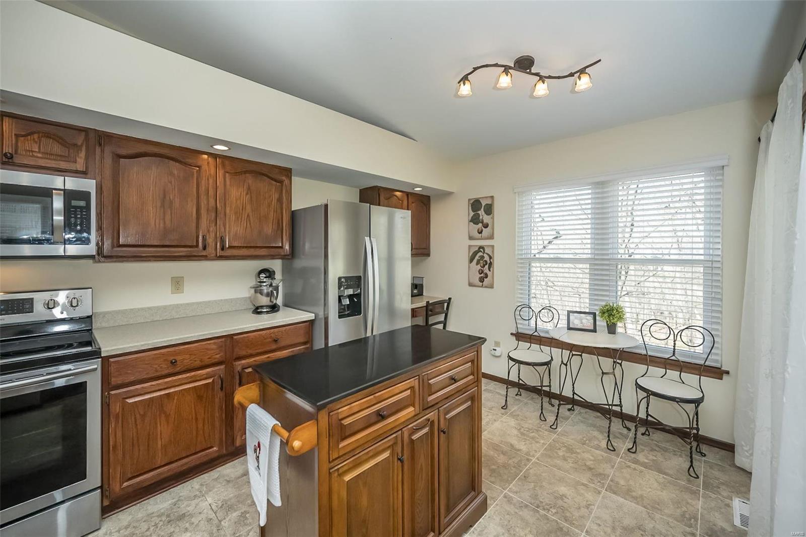 558 Oak Ridge Trails Court