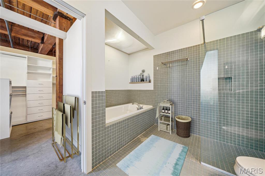 703 N 13th Street Unit: 404