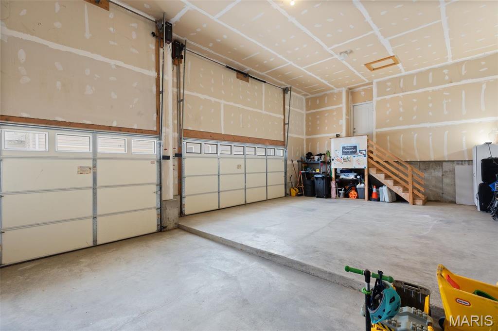 5617 S Magnolia Avenue