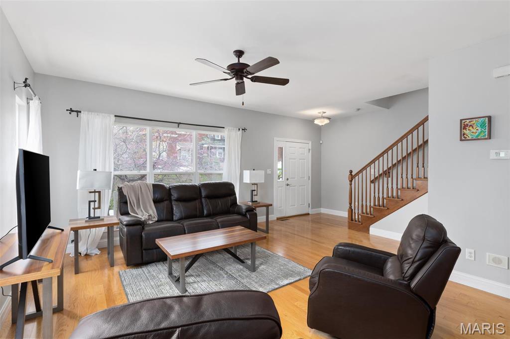 5617 S Magnolia Avenue