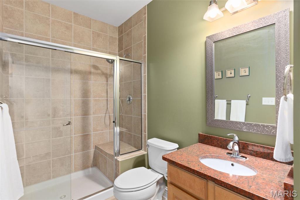 5617 S Magnolia Avenue