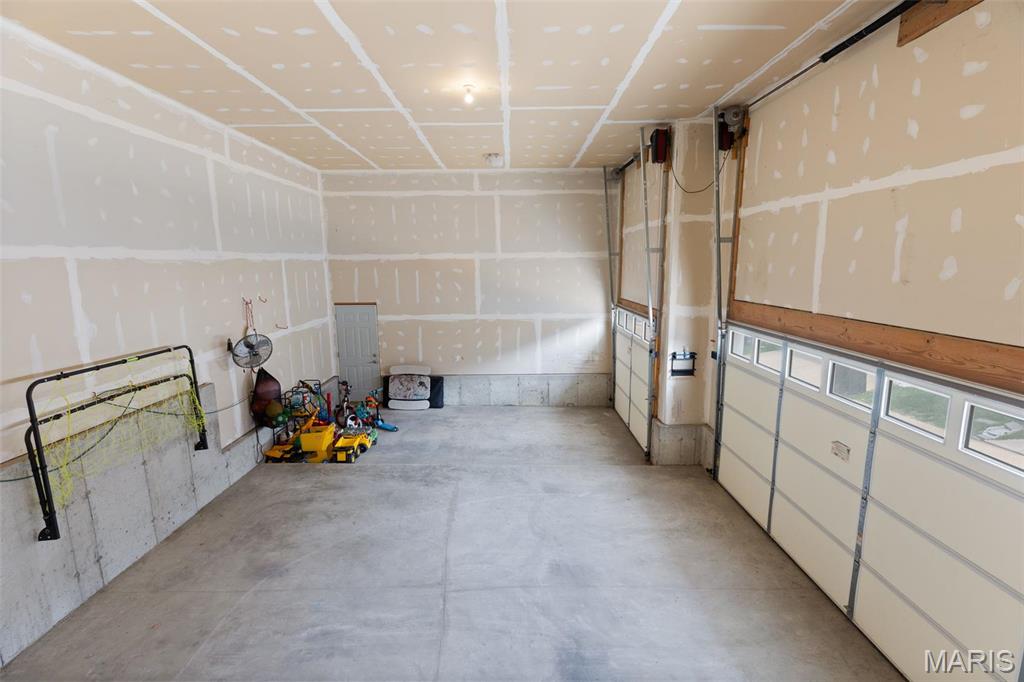 5617 S Magnolia Avenue