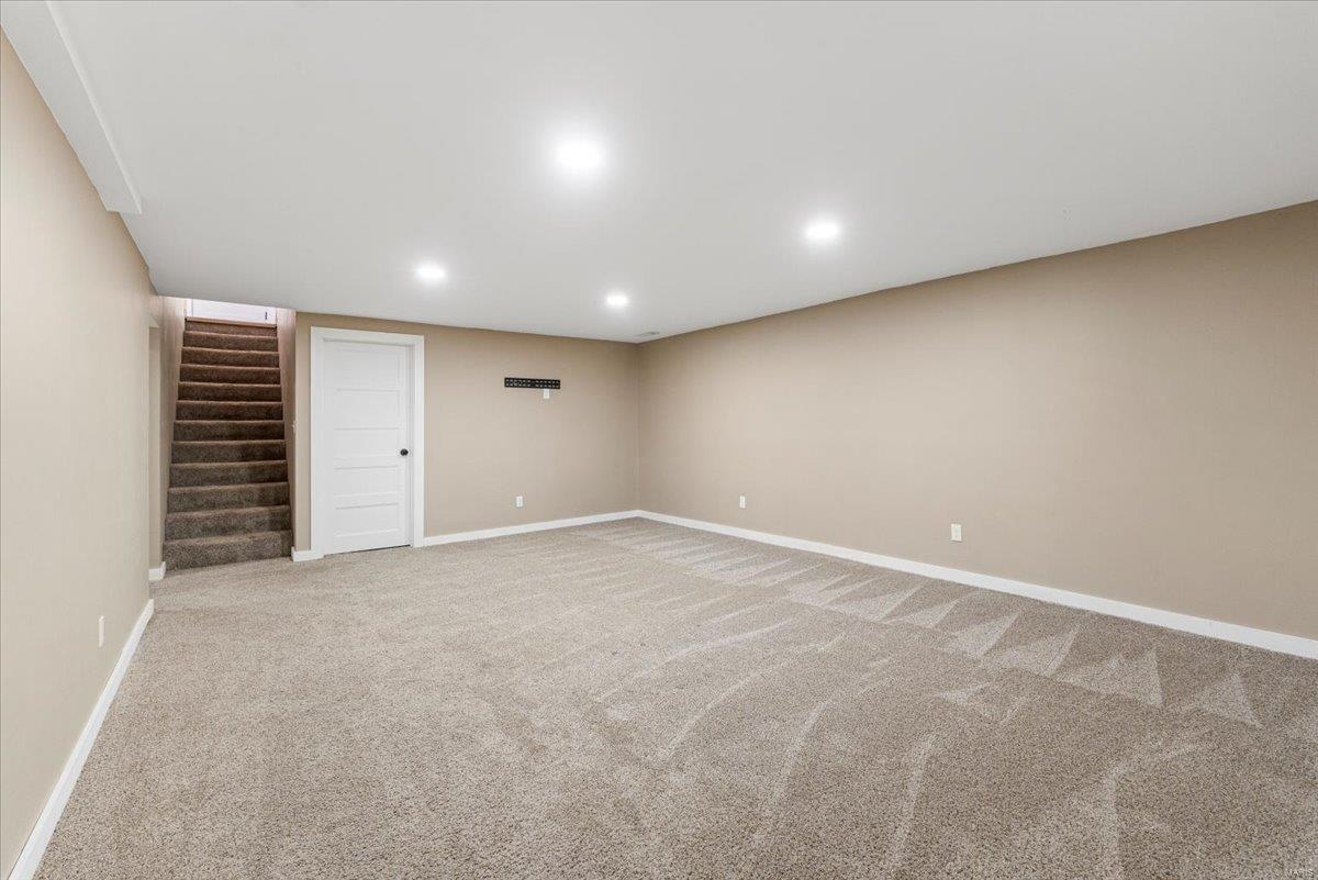 47 White Plains Drive