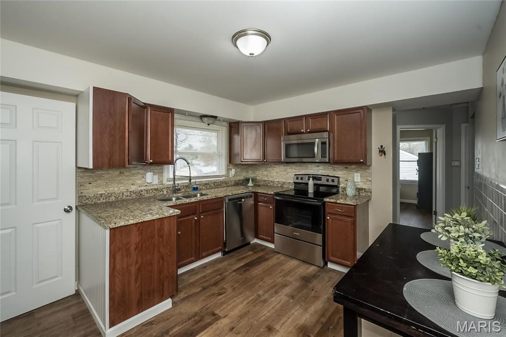 285 Saint Nicholas Lane