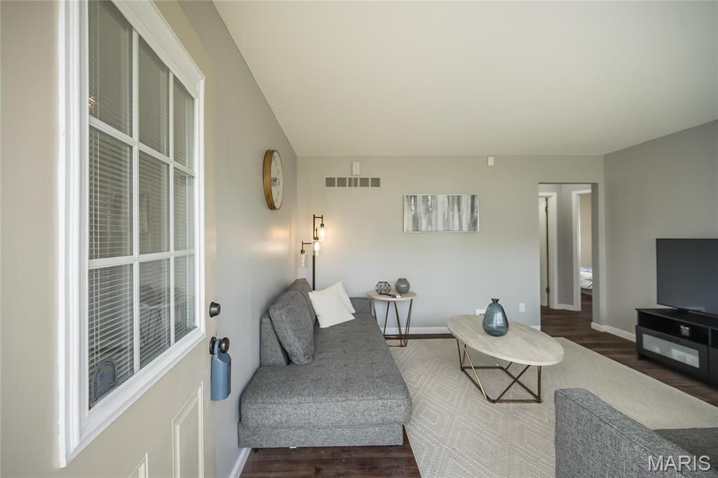 285 Saint Nicholas Lane