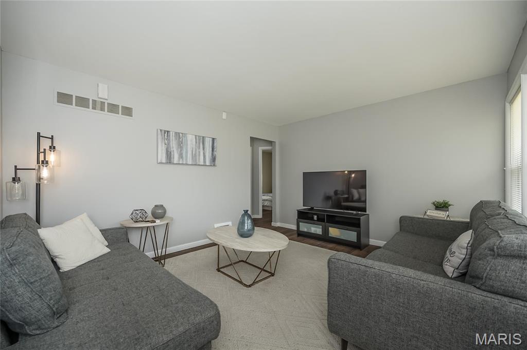 285 Saint Nicholas Lane