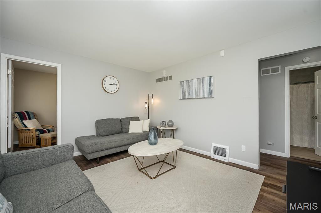 285 Saint Nicholas Lane