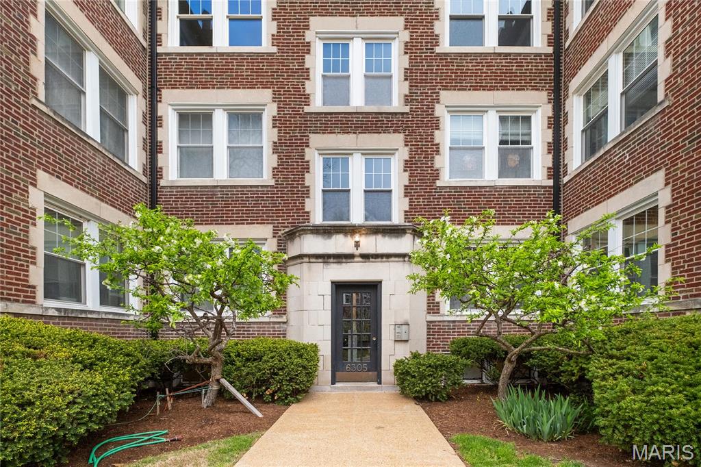 6305 Southwood Avenue Unit: 3W