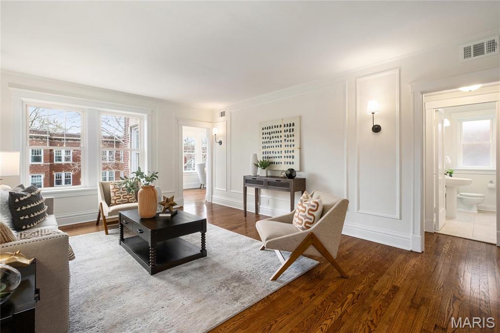 6305 Southwood Avenue Unit: 3W