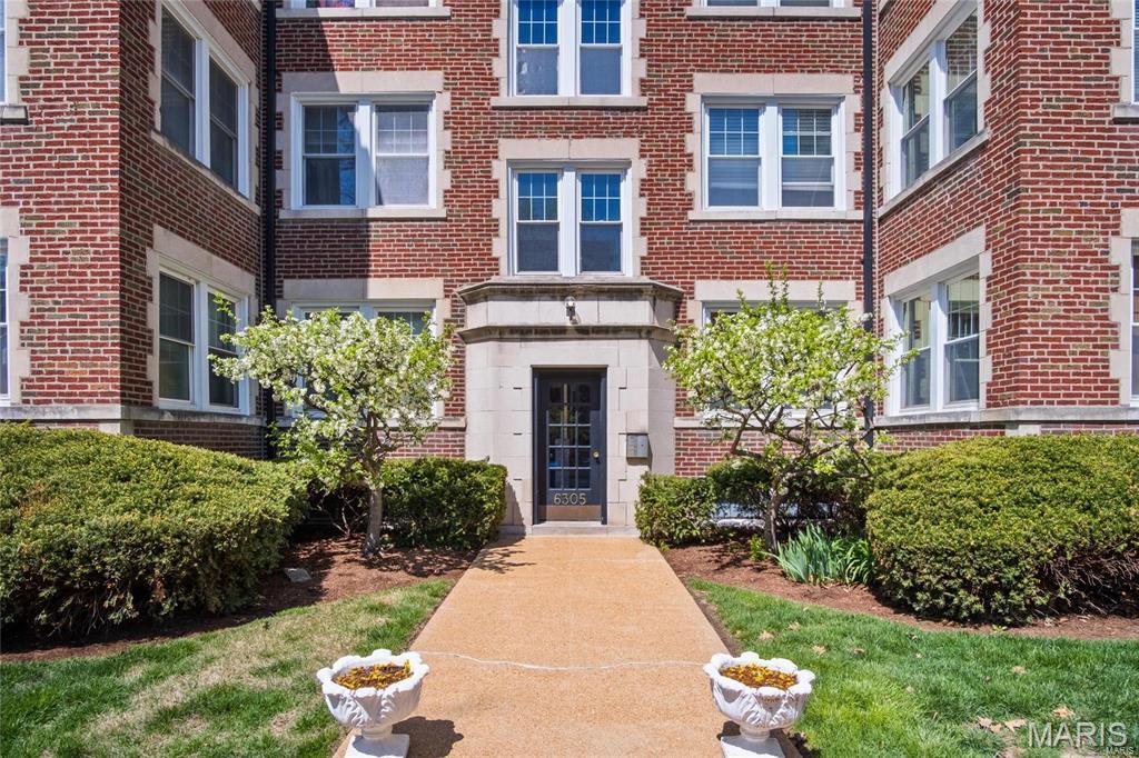 6305 Southwood Avenue Unit: 3W