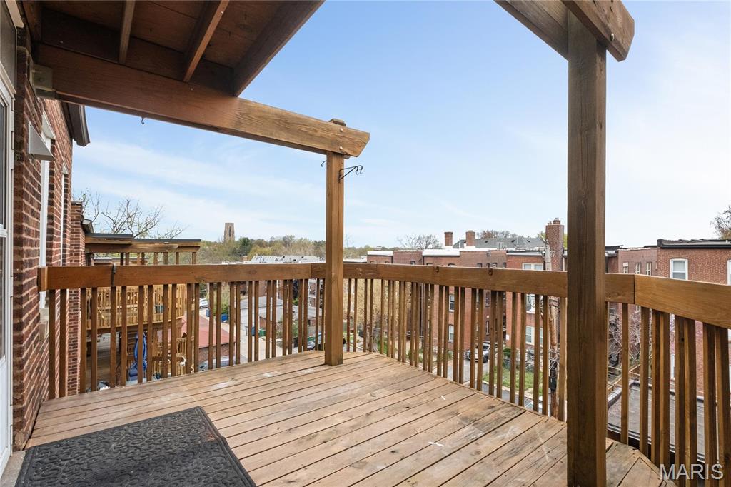 6305 Southwood Avenue Unit: 3W