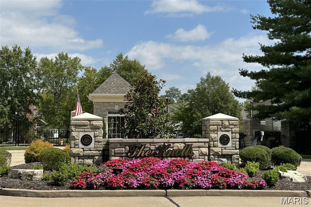 740 Stonebluff Court