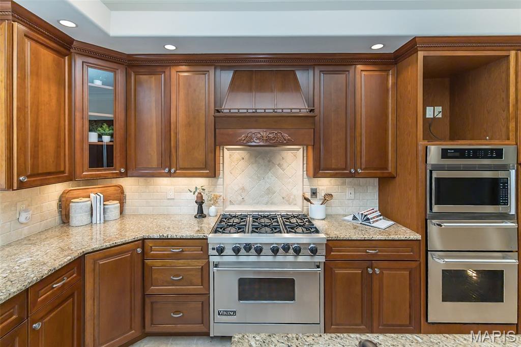 740 Stonebluff Court