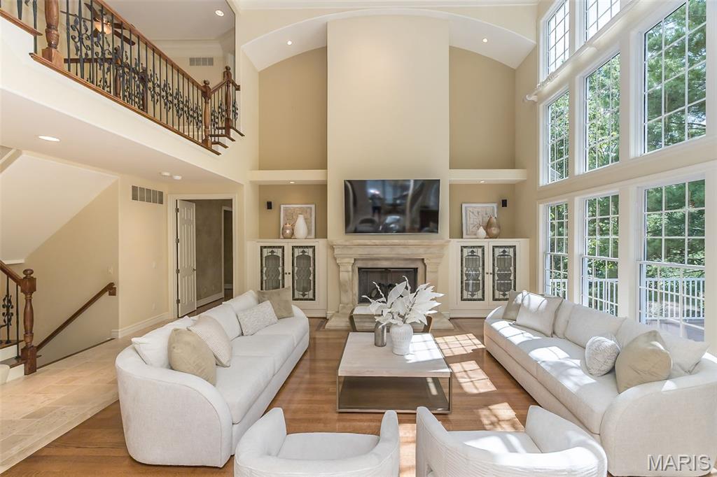 740 Stonebluff Court