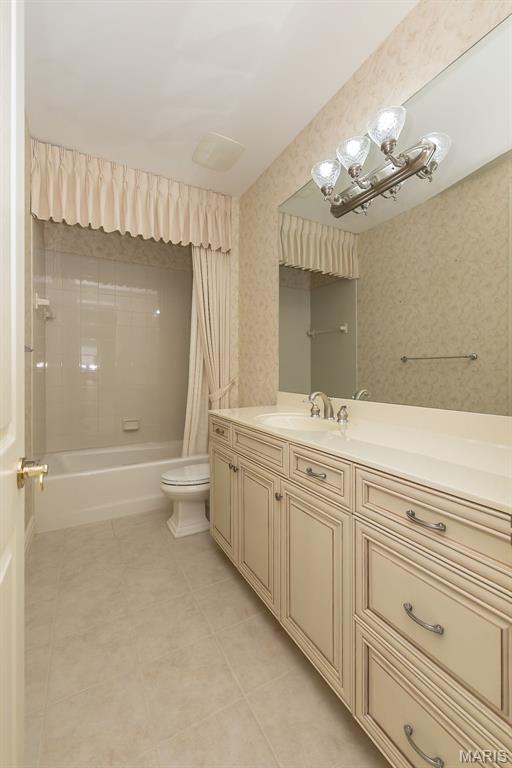 740 Stonebluff Court