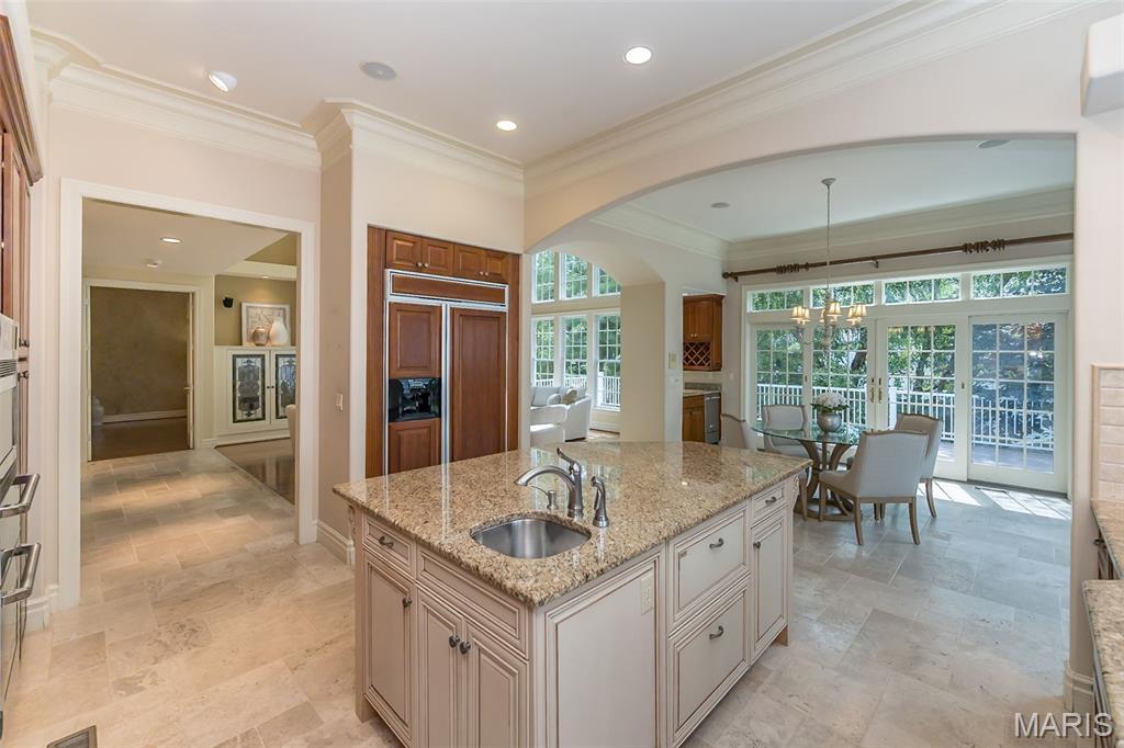 740 Stonebluff Court