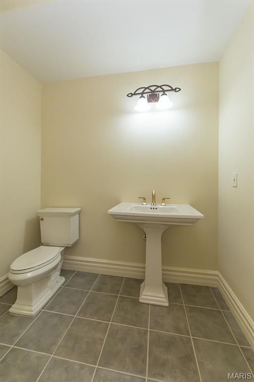 740 Stonebluff Court