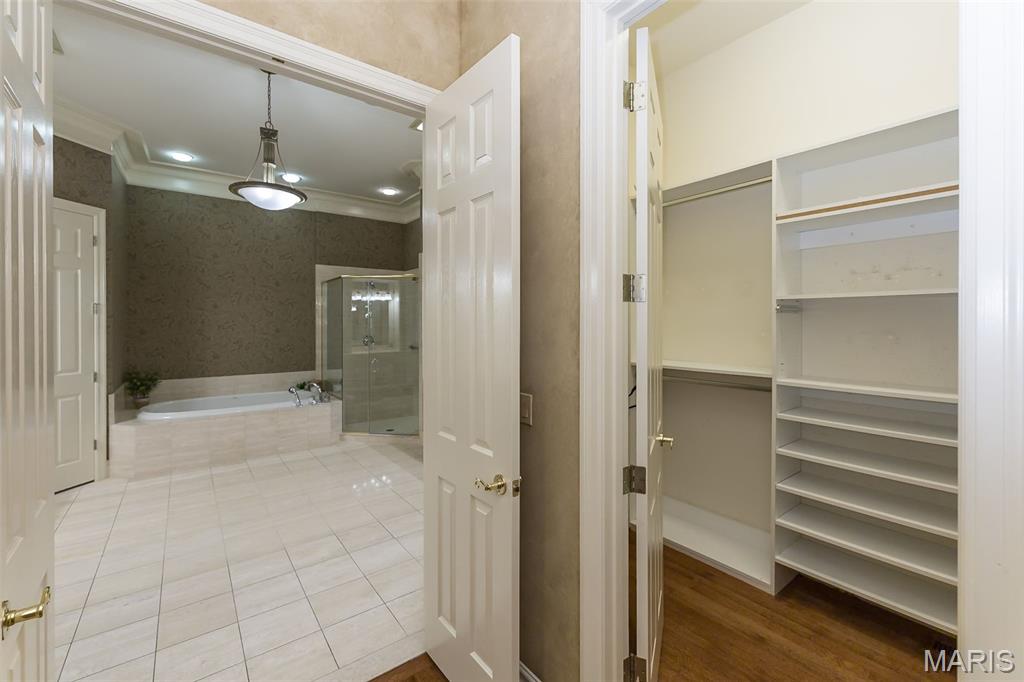 740 Stonebluff Court