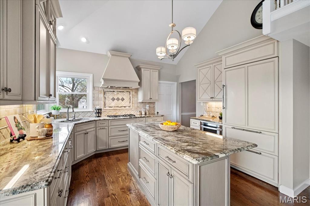 140 Crestmont Circle