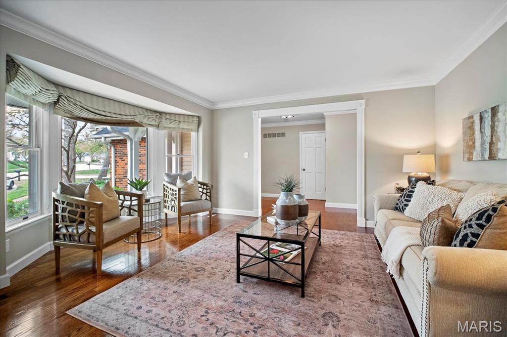 140 Crestmont Circle