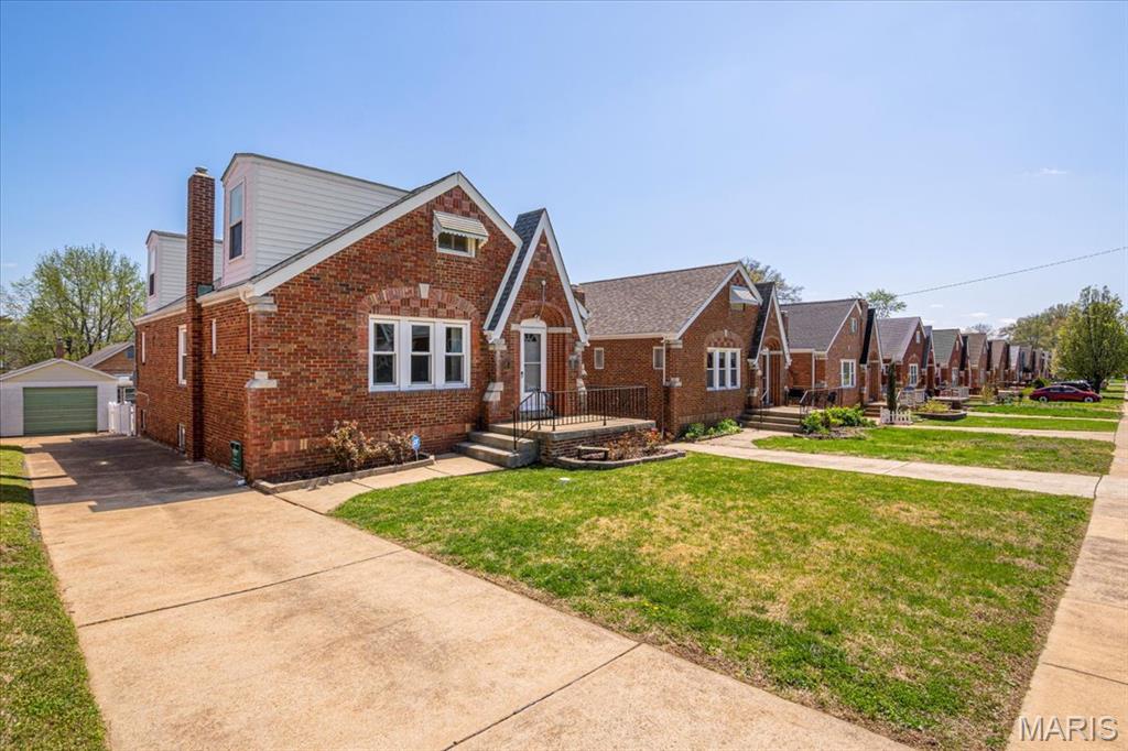 9026 Kathleen Avenue