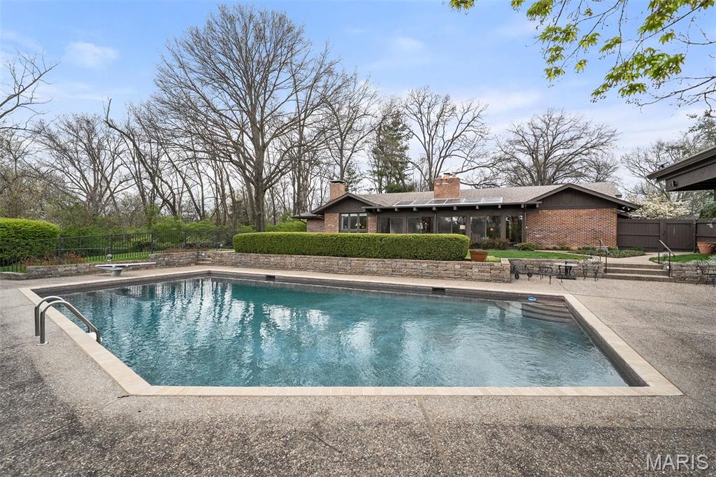 3 Huntleigh Trails Lane