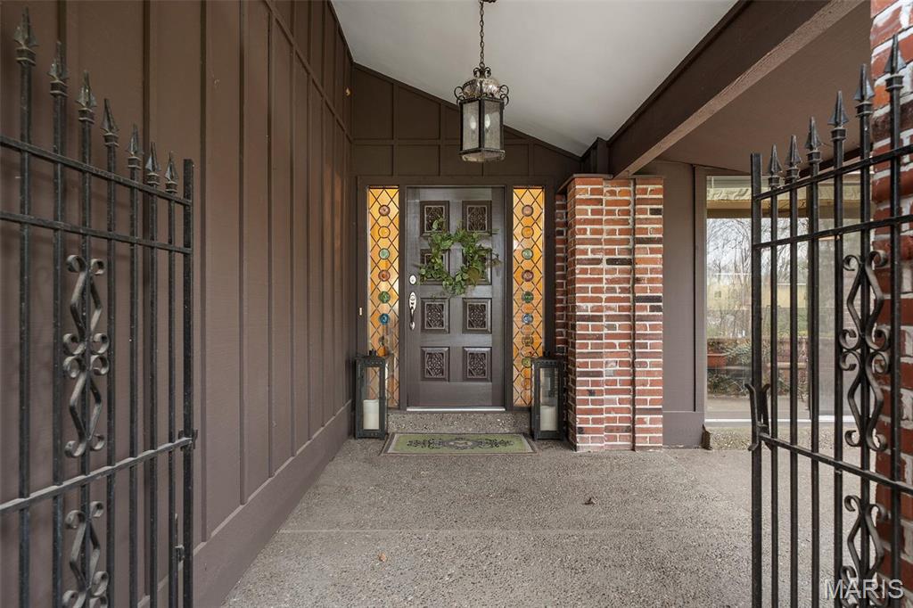 3 Huntleigh Trails Lane