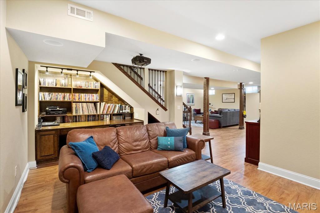 2735 Wynncrest Manor Drive